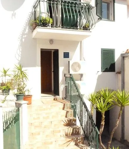 Donda Апартаменти *