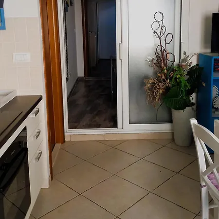 Donda 아파트 스플리트