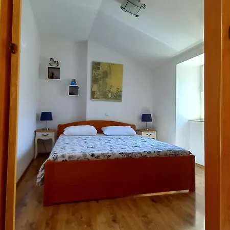 Donda * 스플리트