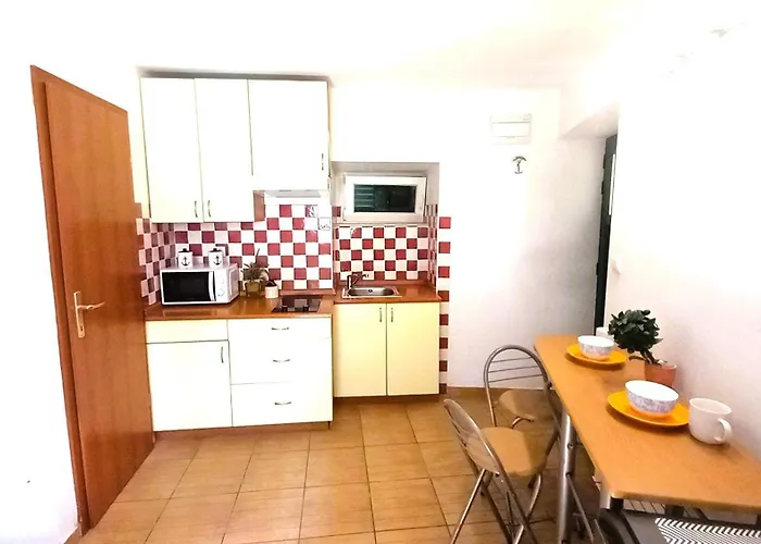 Donda 아파트 스플리트